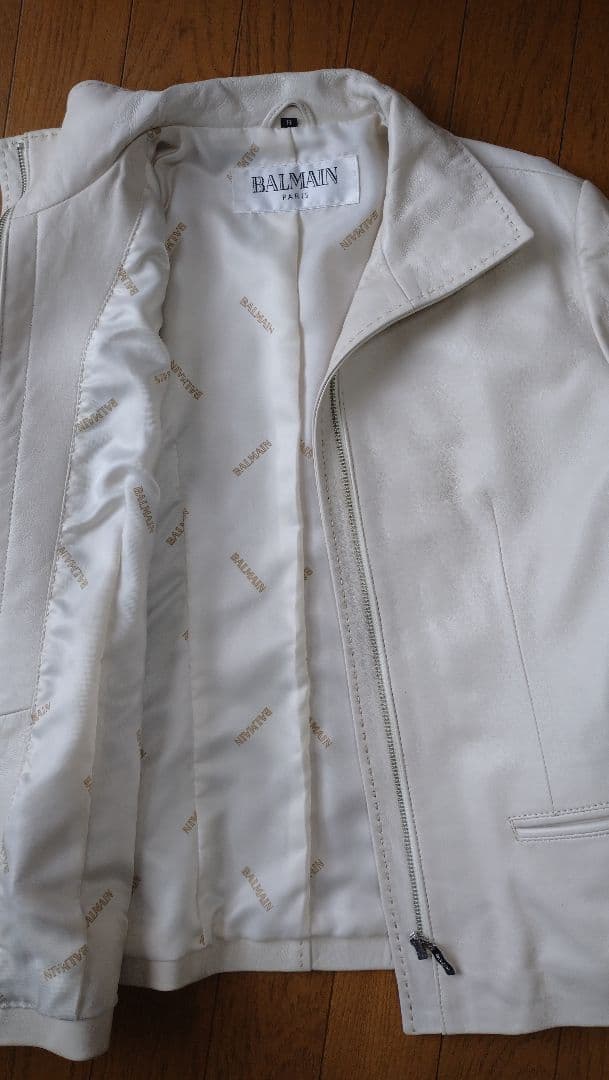 BALMAIN PARIS 羊革 白系 ジャケット ライダース