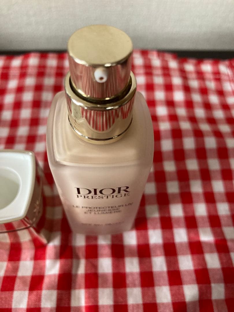 ディオールプレステージ　ホワイトルプロテクター　UVルミエールBB00