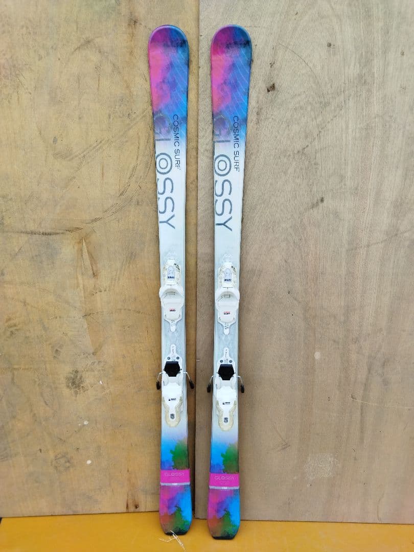 GLOSSY COSMIC SURF スキー板　156 バインディング付き